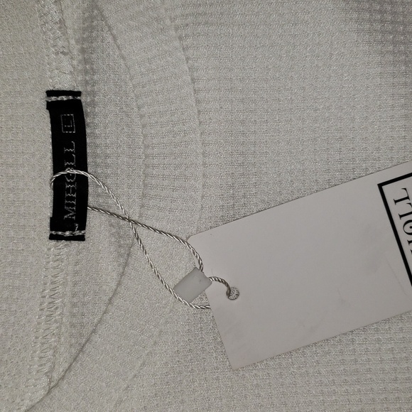 MIHOLL waffle knit top with sheer decorative sleeves - Picture 5 of 7